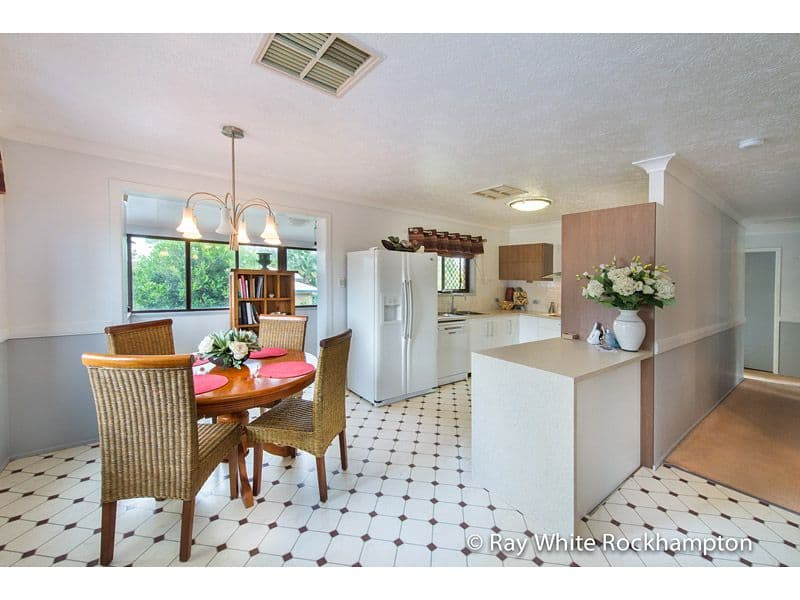 33 Agnew Avenue, NORMAN GARDENS QLD 4701, Norman Gardens - Thumbnail 8