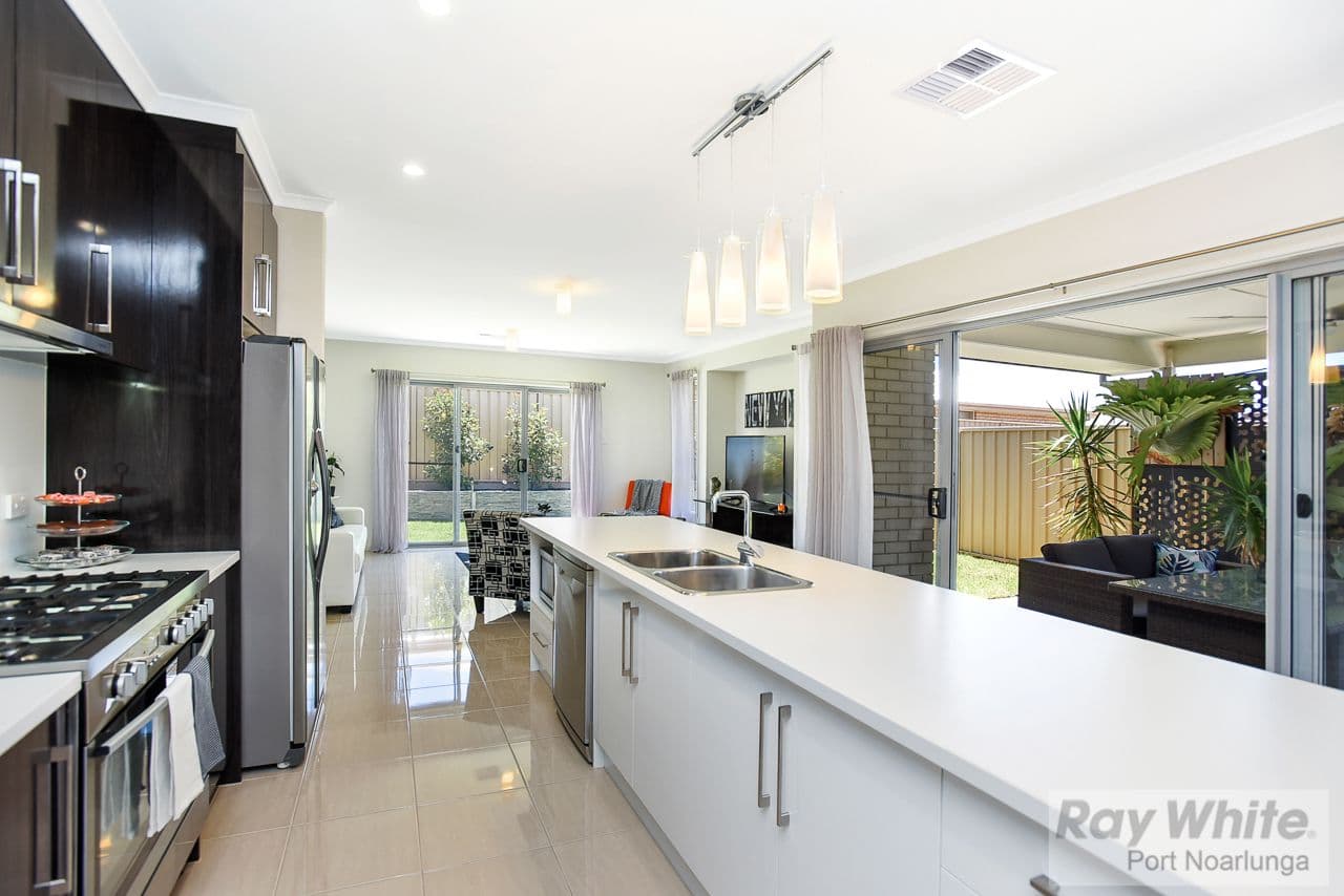 21 Halton Court, Seaford Meadows SA 5169, Seaford Meadows - Thumbnail 6