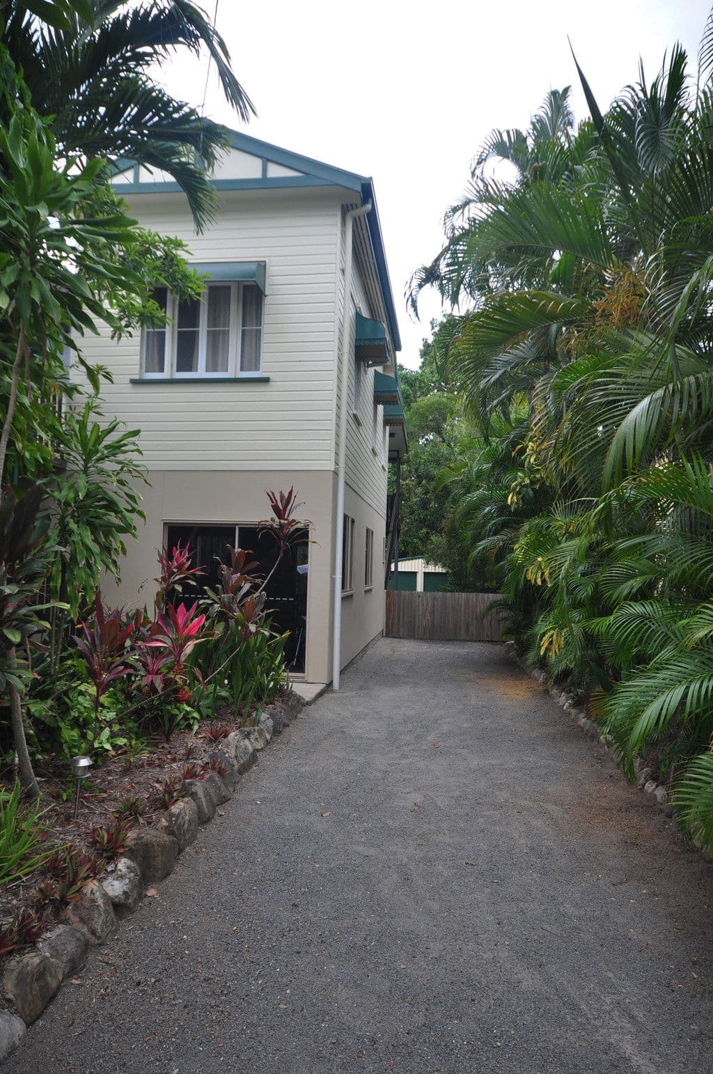 199 Buchan Street, Bungalow QLD 4870, Bungalow - Thumbnail 4