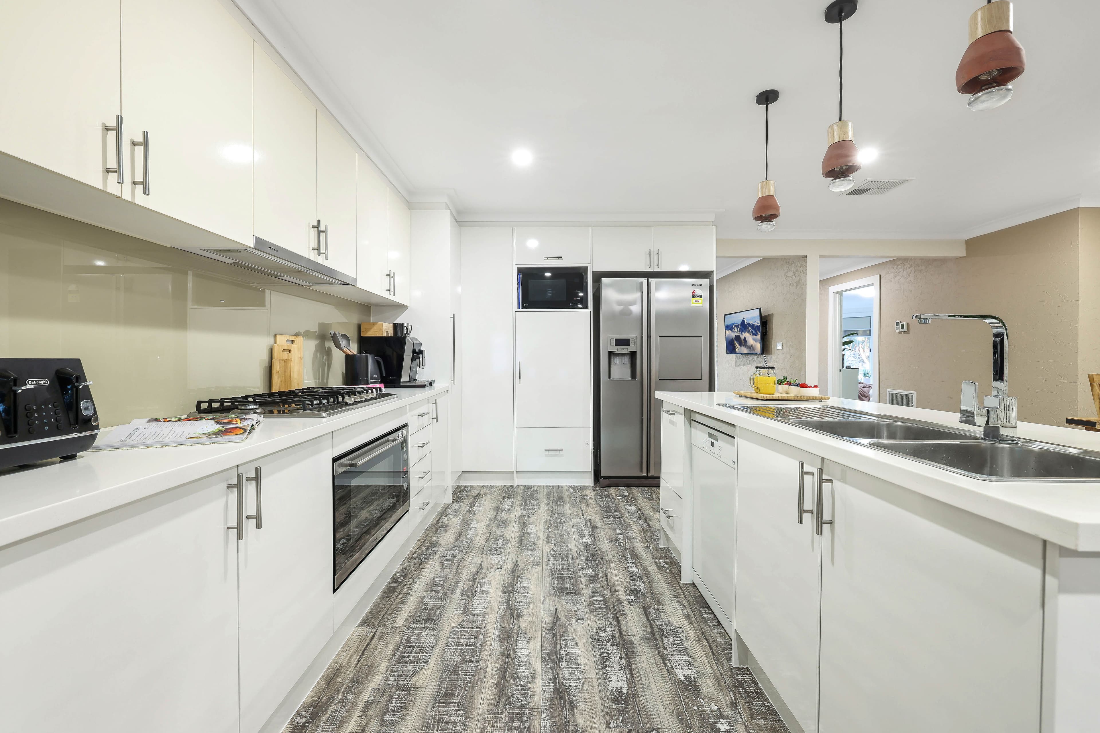 17 Klein Crescent, Roxburgh Park VIC 3064, Roxburgh Park - Thumbnail 6