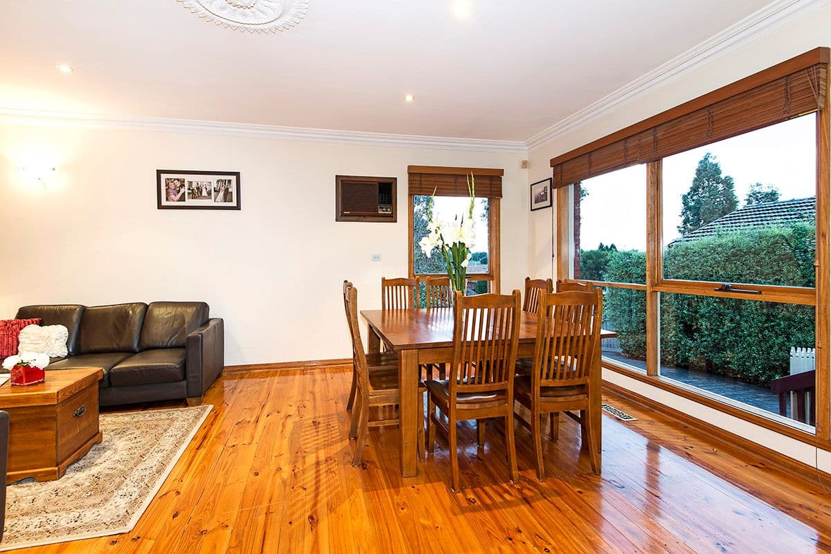 6 Bowman Drive, MILL PARK VIC 3082, Mill Park - Thumbnail 2