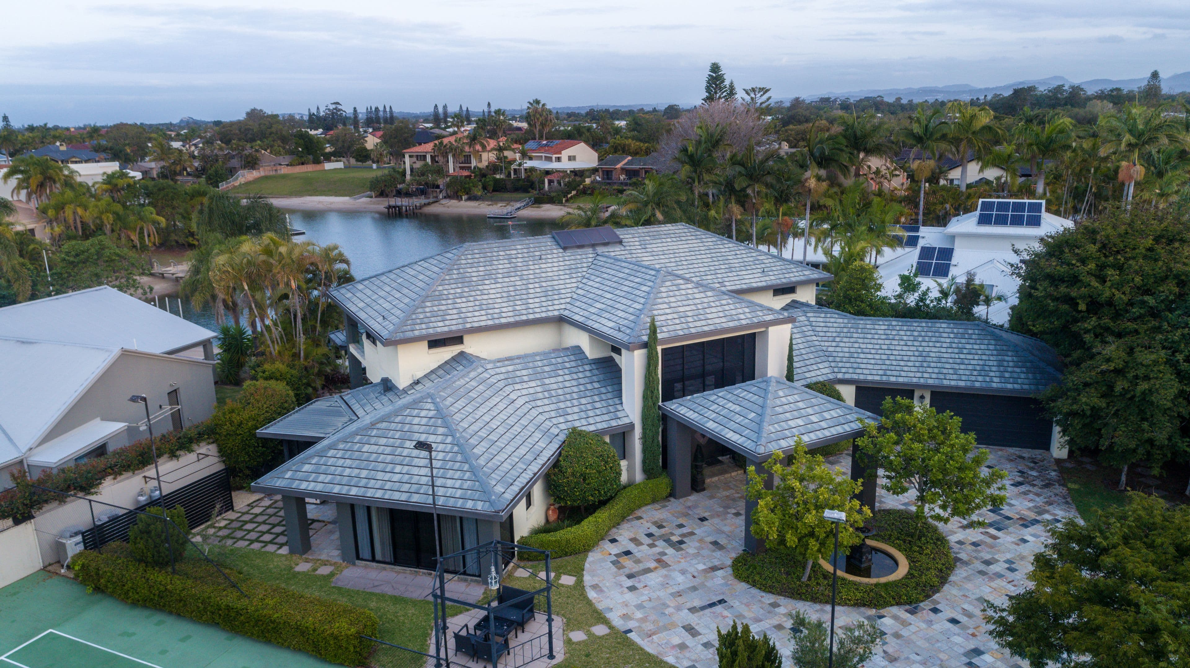 31 Campbell Street, Sorrento QLD 4217, Sorrento - Thumbnail 2