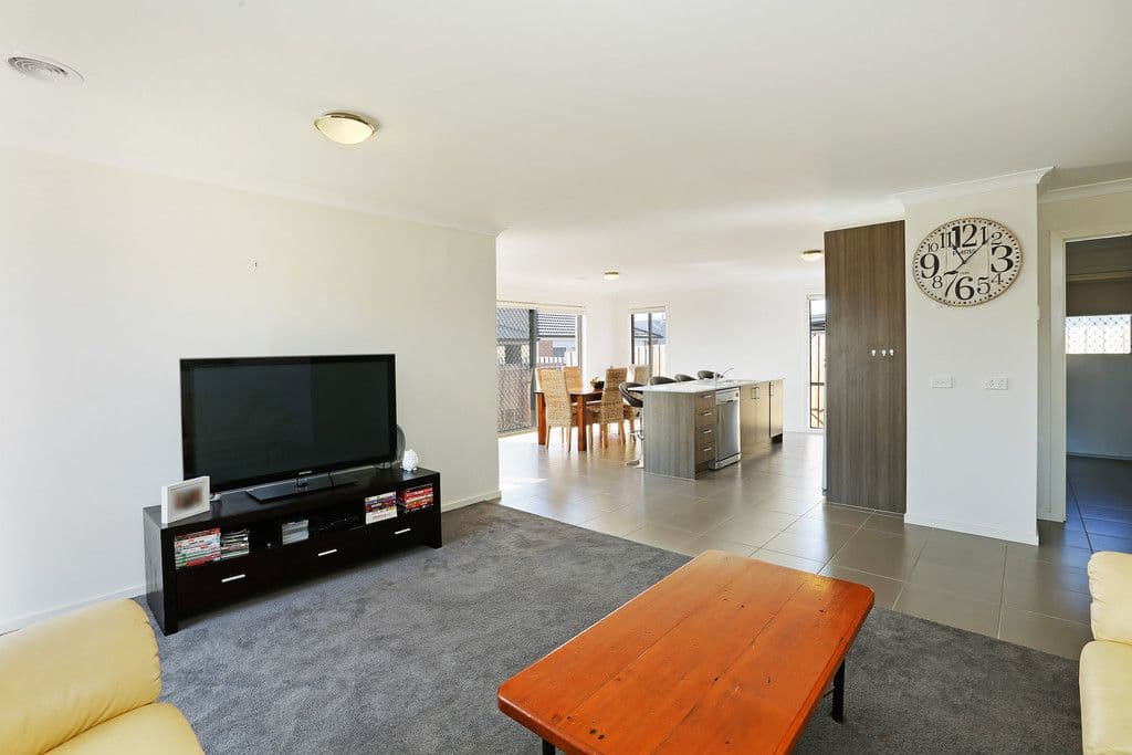 15-16 Carlina Court, Marshall VIC 3216, Marshall - Thumbnail 4