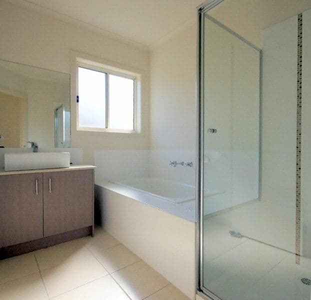 8 Delphinium Road, PAKENHAM VIC 3810, Pakenham - Thumbnail 3