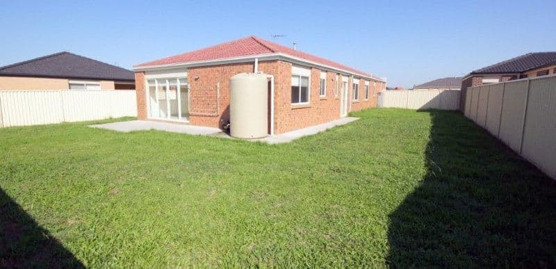 8 Delphinium Road, PAKENHAM VIC 3810, Pakenham - Thumbnail 4