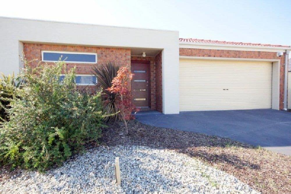 8 Delphinium Road, PAKENHAM VIC 3810, Pakenham - Thumbnail 6