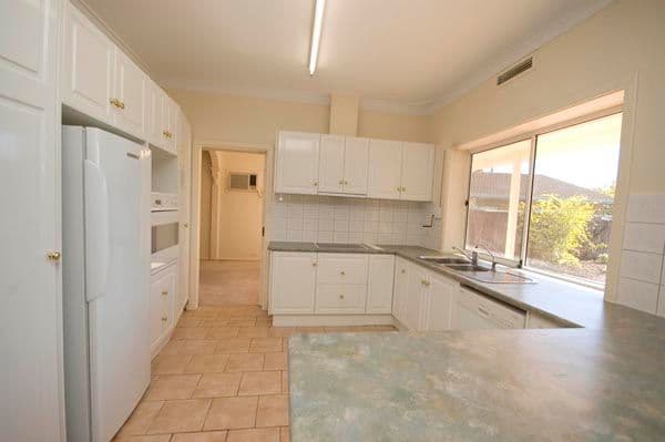 3 Oakmount Court, WEST LAKES SA 5021, West Lakes - Thumbnail 3