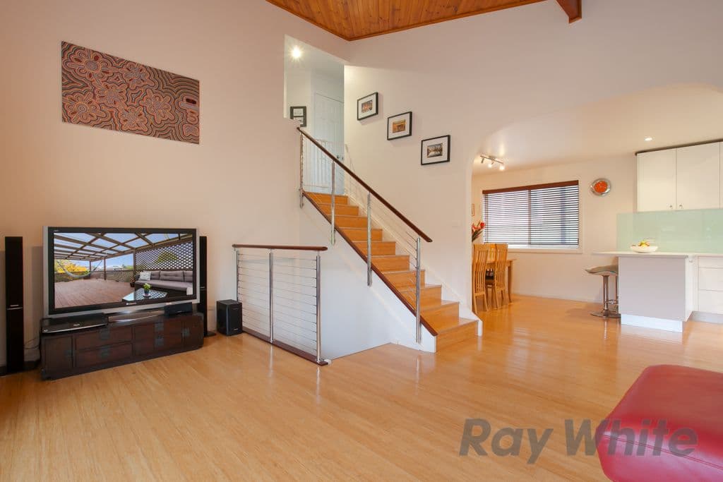 28 Frederick Street, DUDLEY NSW 2290, Dudley - Thumbnail 2