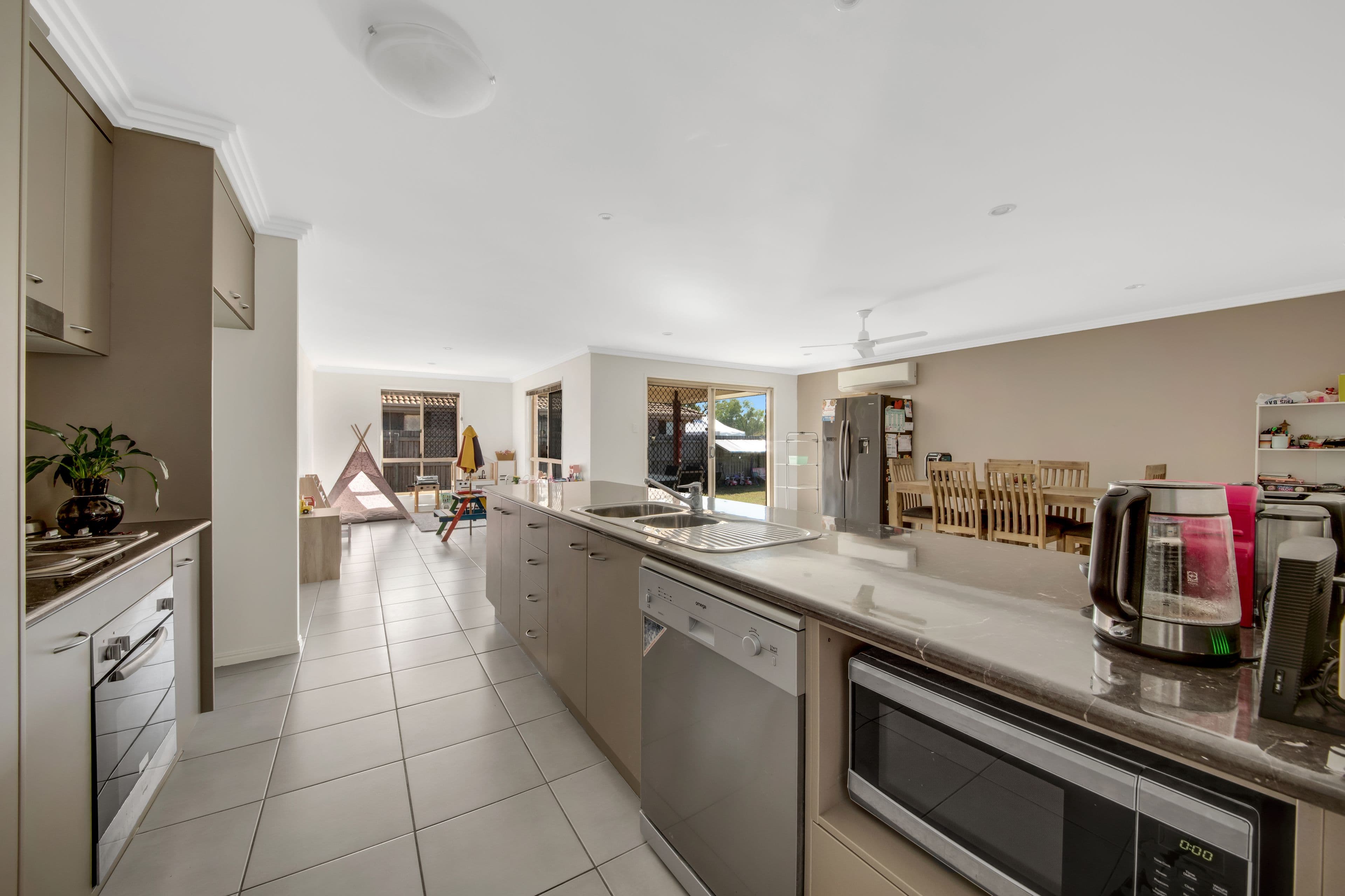 45 Cavella Drive, Glen Eden QLD 4680, Glen Eden - Thumbnail 4