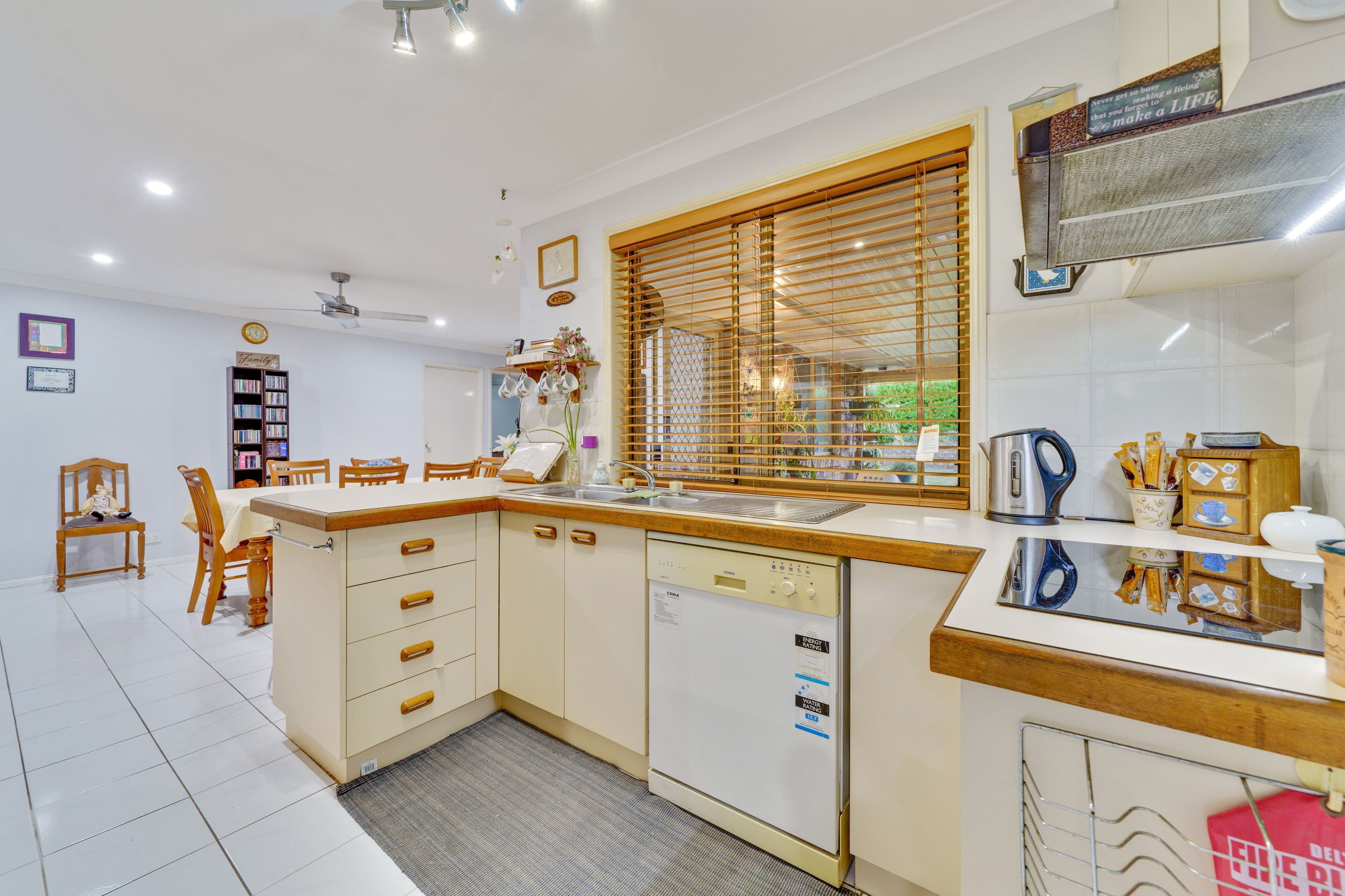 7 Olivia Court, Regents Park QLD 4118, Regents Park - Thumbnail 3