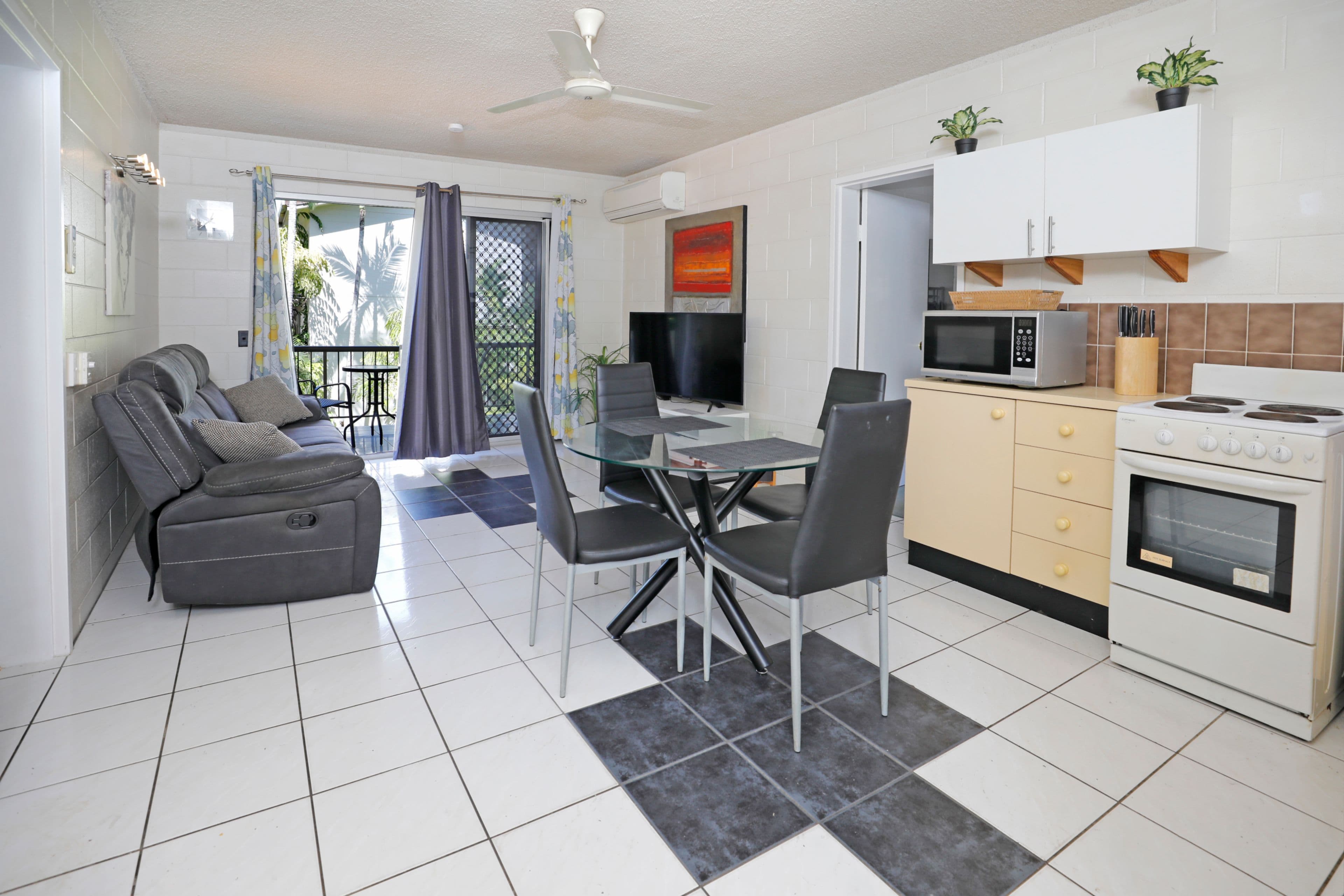 71-73 Moore Street, Trinity Beach QLD 4879, Trinity Beach - Thumbnail 4