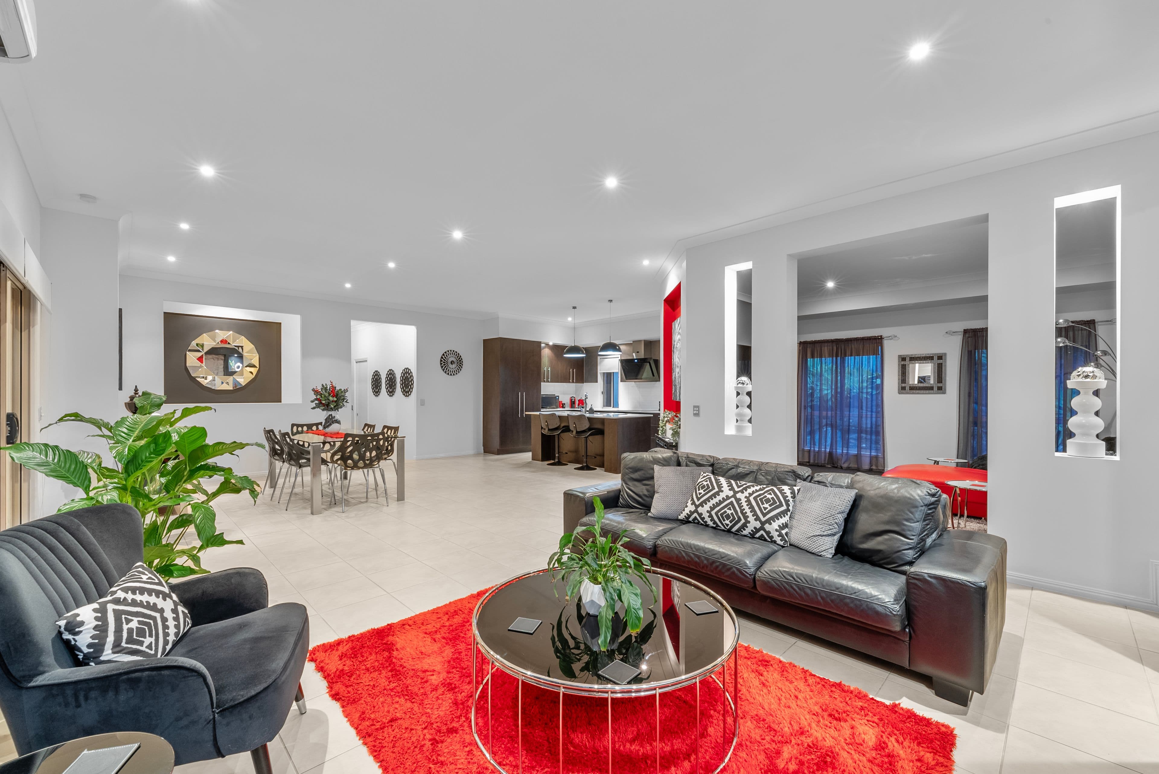 4 Carmarthen Circuit, Pacific Pines QLD 4211, Pacific Pines - Thumbnail 2