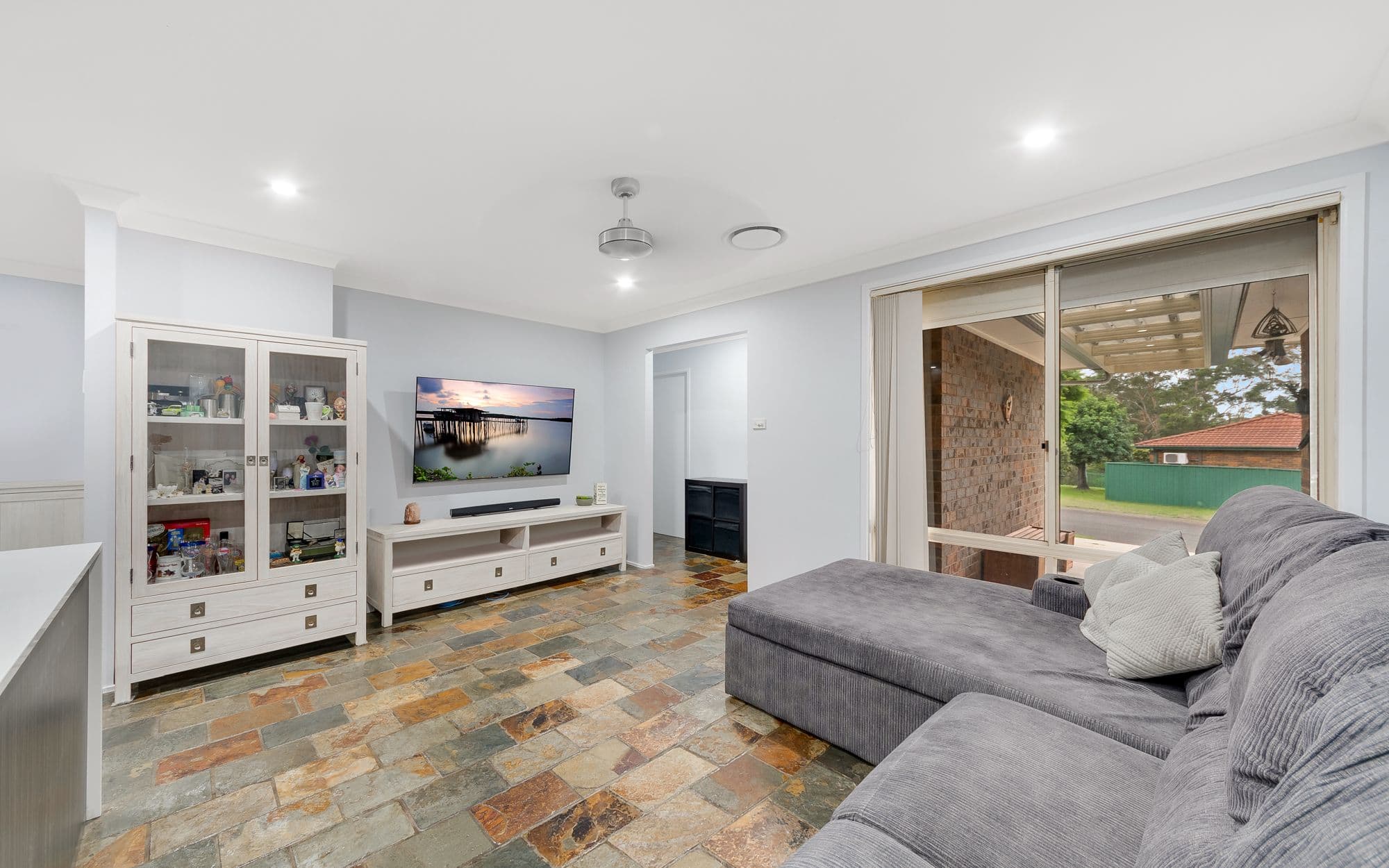 6 Gentian Avenue, Macquarie Fields NSW 2564, Macquarie Fields - Thumbnail 6