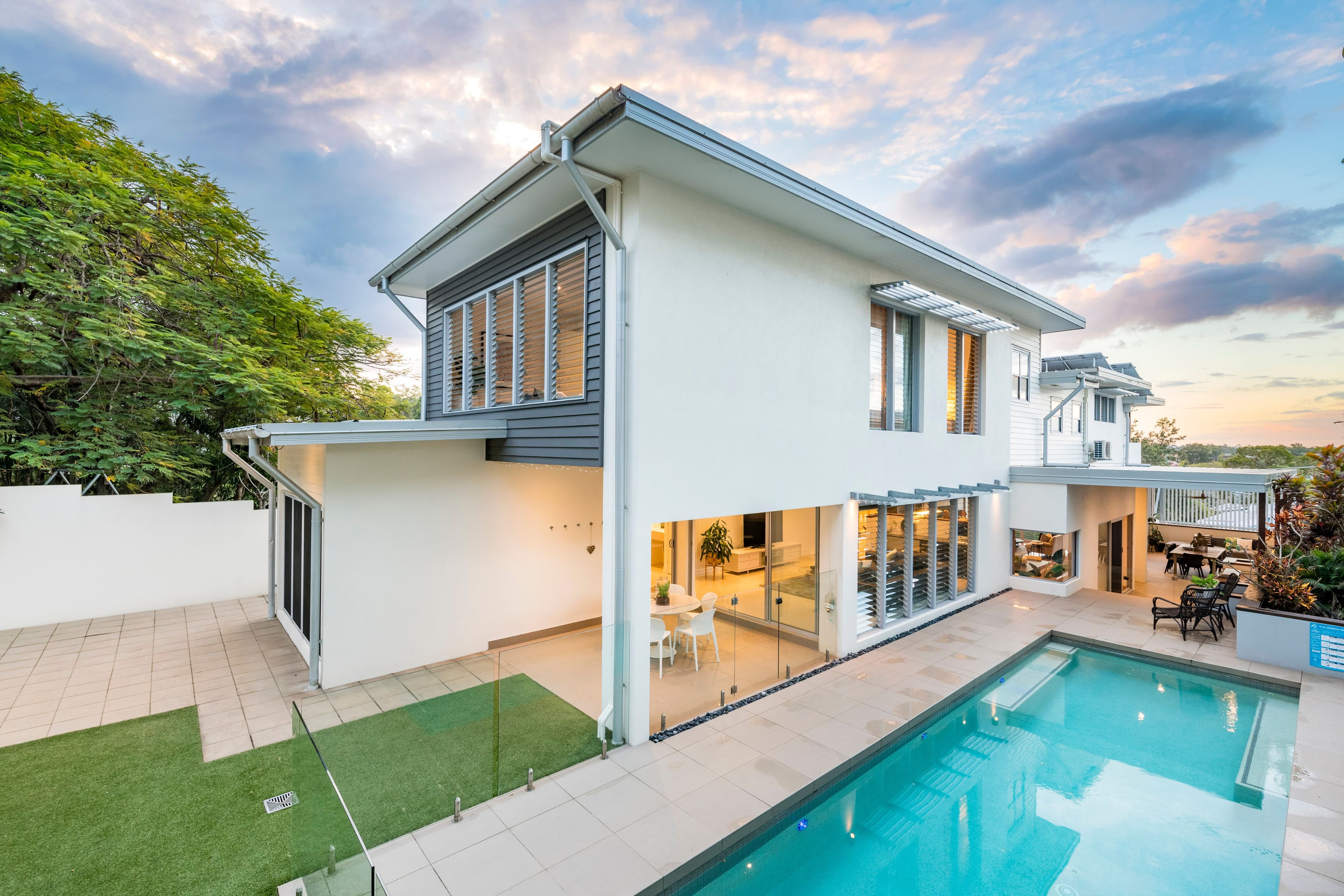 8 Effie Street, Bardon QLD 4065, Bardon - Thumbnail 2