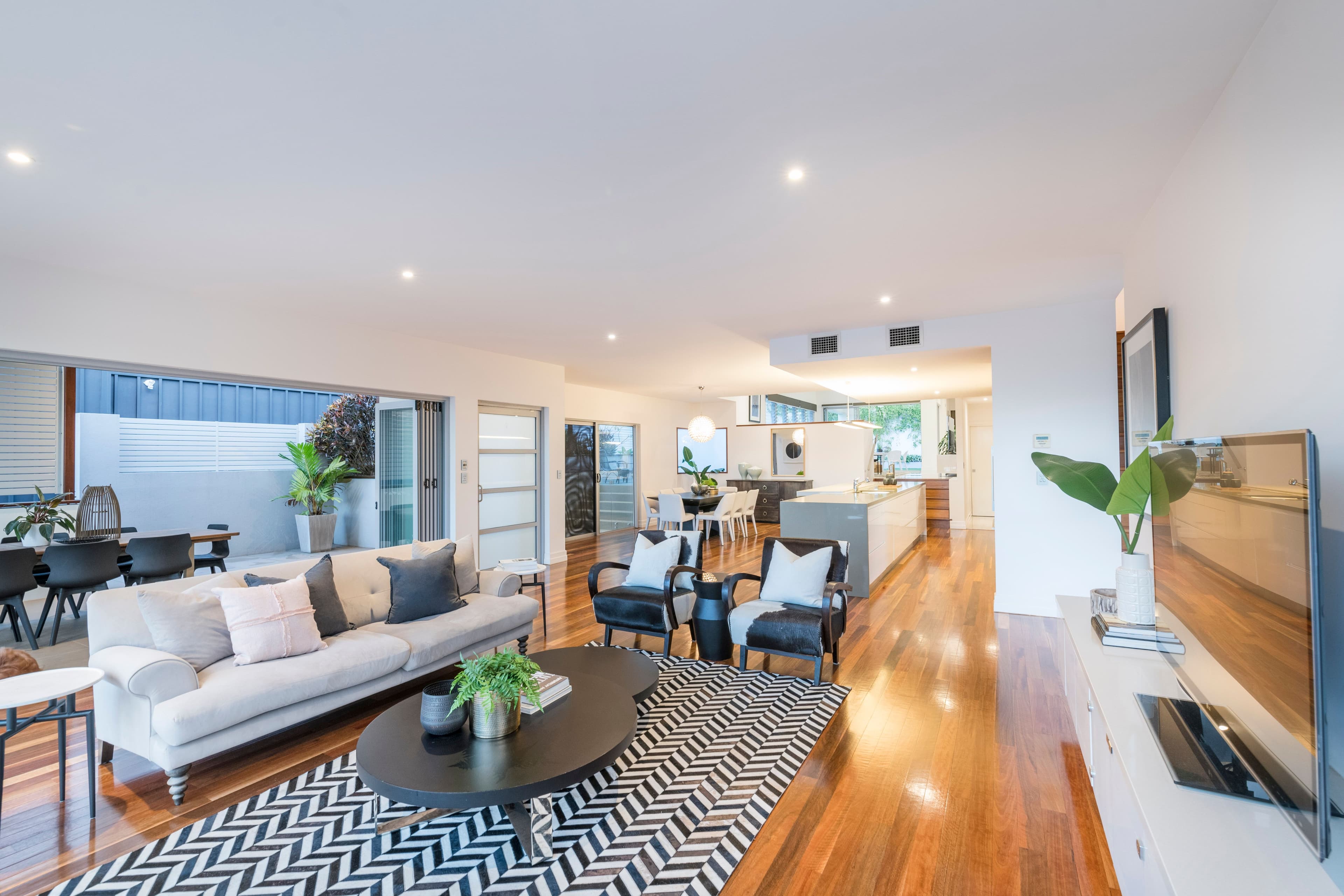 8 Effie Street, Bardon QLD 4065, Bardon - Thumbnail 4