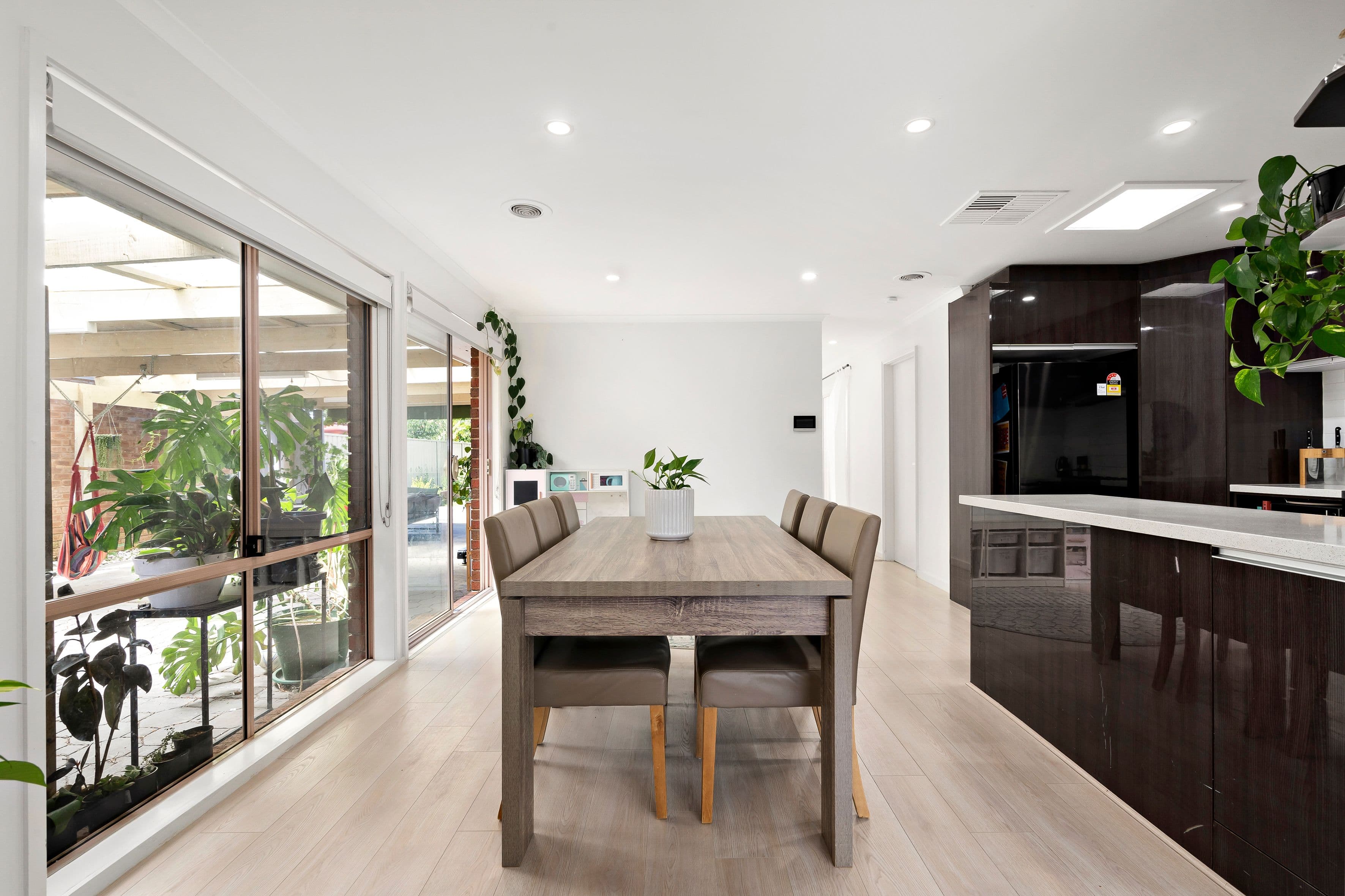 29 Matthews Crescent, Roxburgh Park VIC 3064, Roxburgh Park - Thumbnail 3