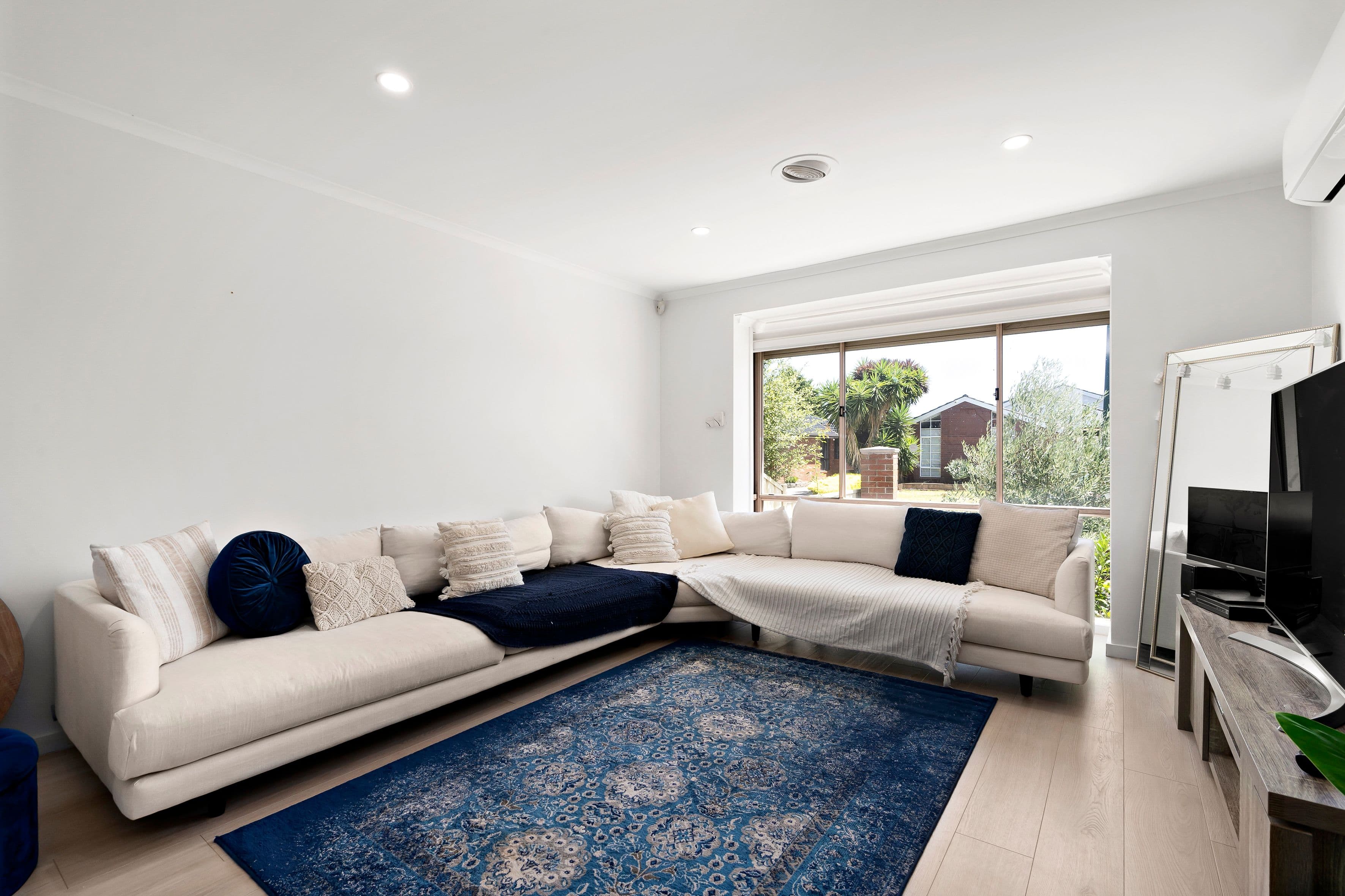 29 Matthews Crescent, Roxburgh Park VIC 3064, Roxburgh Park - Thumbnail 5