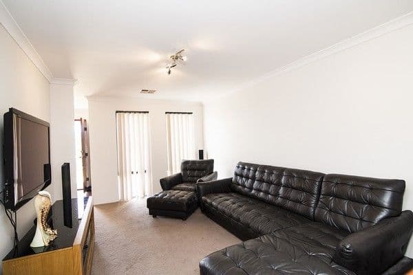 183 Fraser Road North, CANNING VALE WA 6155, Canning Vale - Thumbnail 2