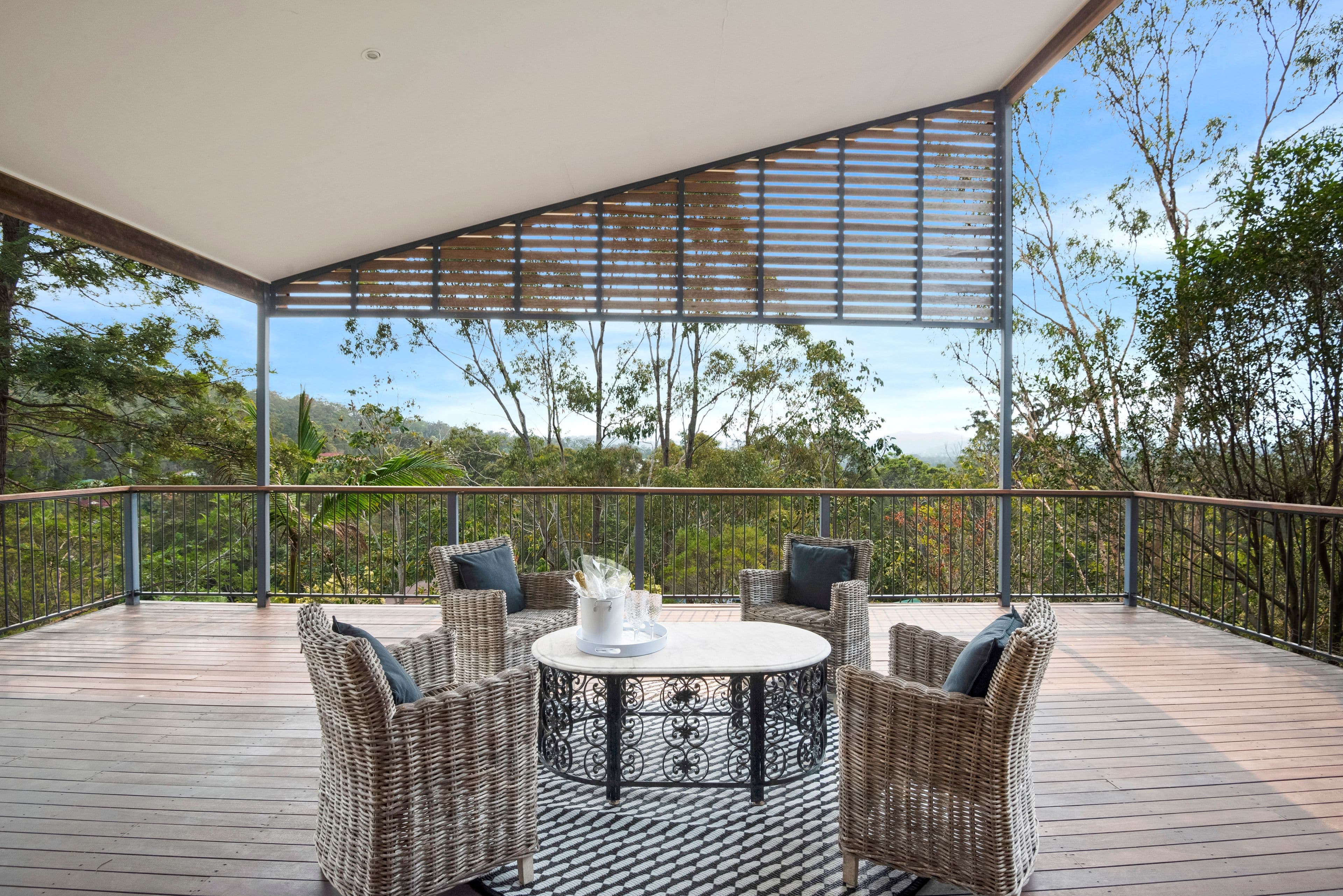 53 Forest Drive, ELANORA QLD 4221, Elanora - Thumbnail 2