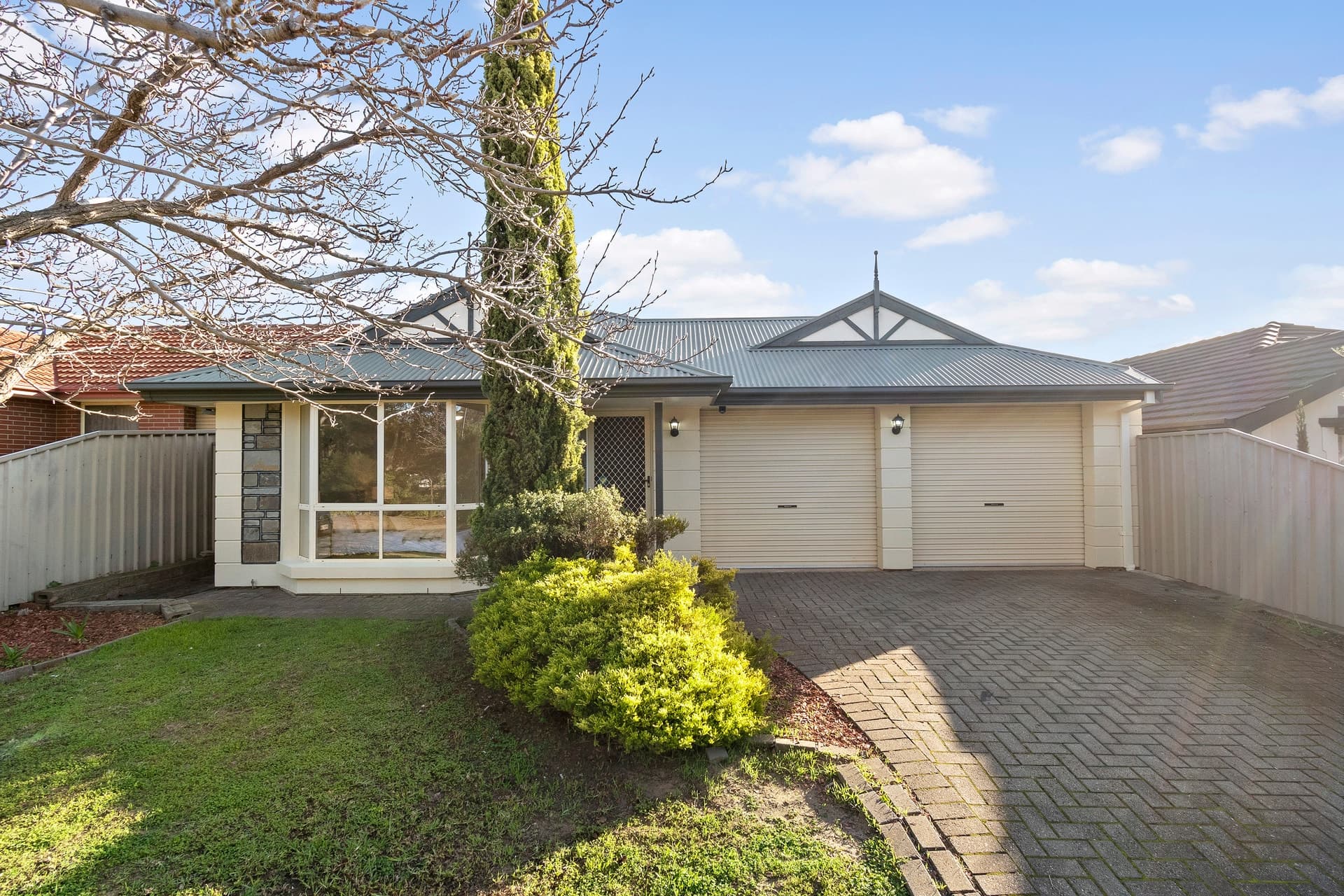 18 Glenview Grove, Seaford Rise - Image 1