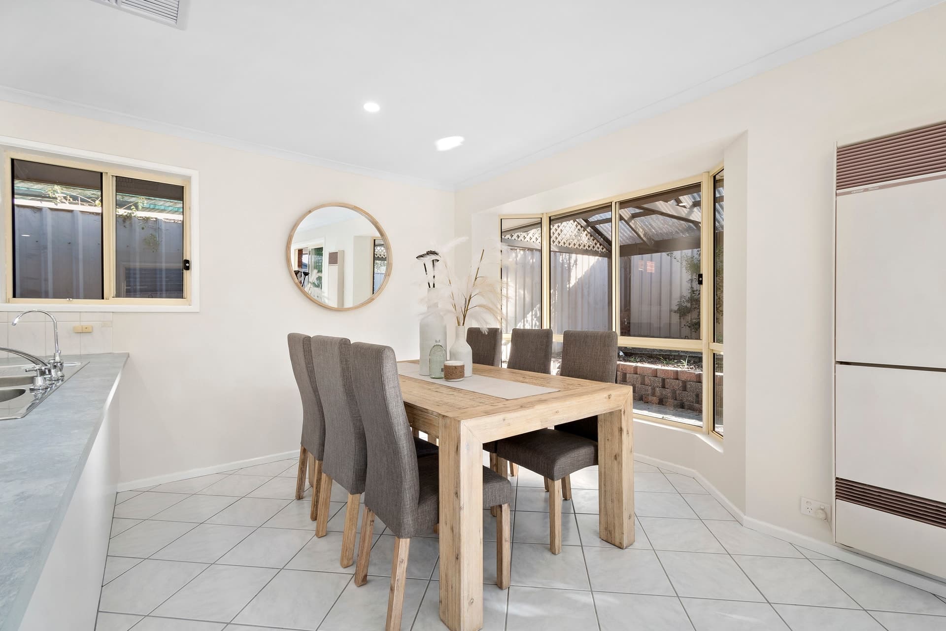 18 Glenview Grove, Seaford Rise - Thumbnail 5