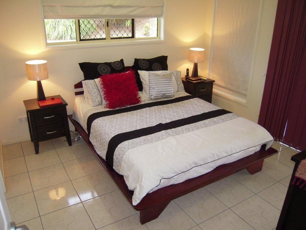 2 Jolinda Way, ROCKYVIEW QLD 4701, Rockyview - Thumbnail 3