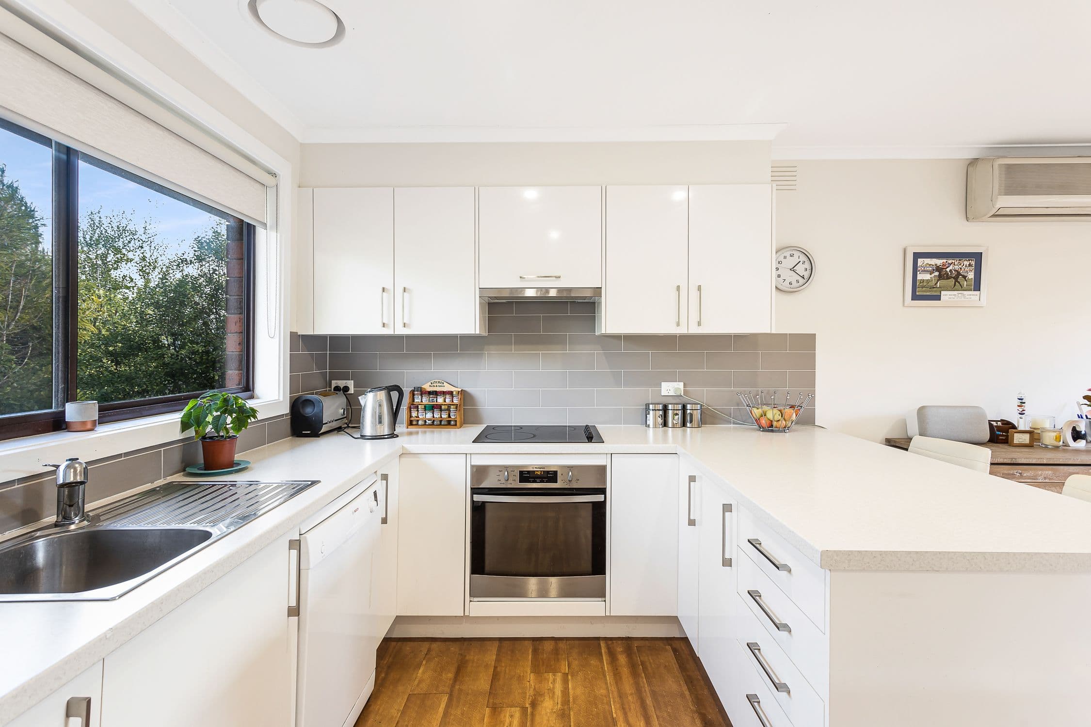 206-208 Dorset Road, Croydon VIC 3136, Croydon - Thumbnail 2