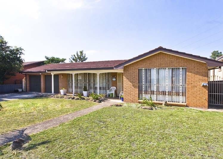 11 Begovich Crescent, ABBOTSBURY NSW 2176, Abbotsbury - Image 1