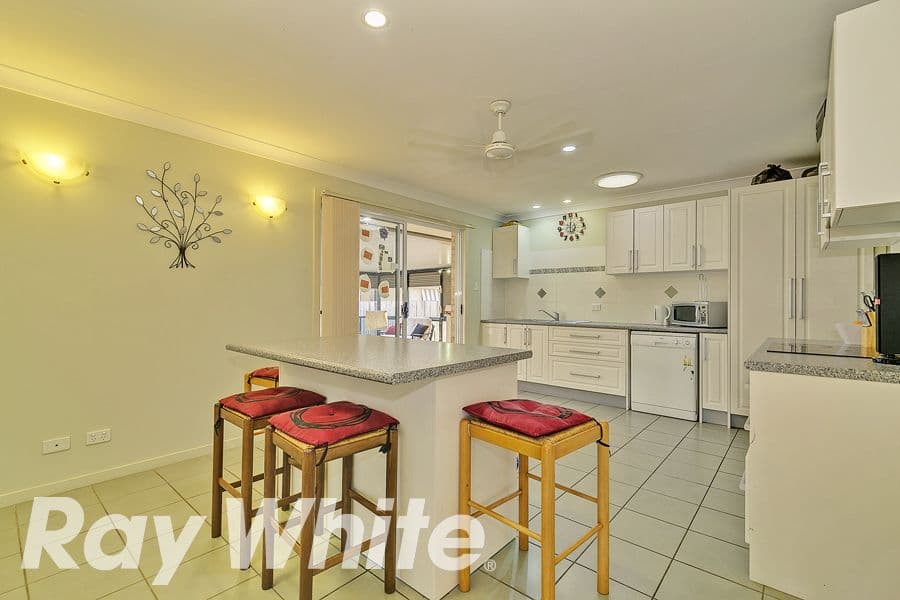 16 Lake Wivenhoe Court, Logan Reserve QLD 4133, Logan Reserve - Thumbnail 3