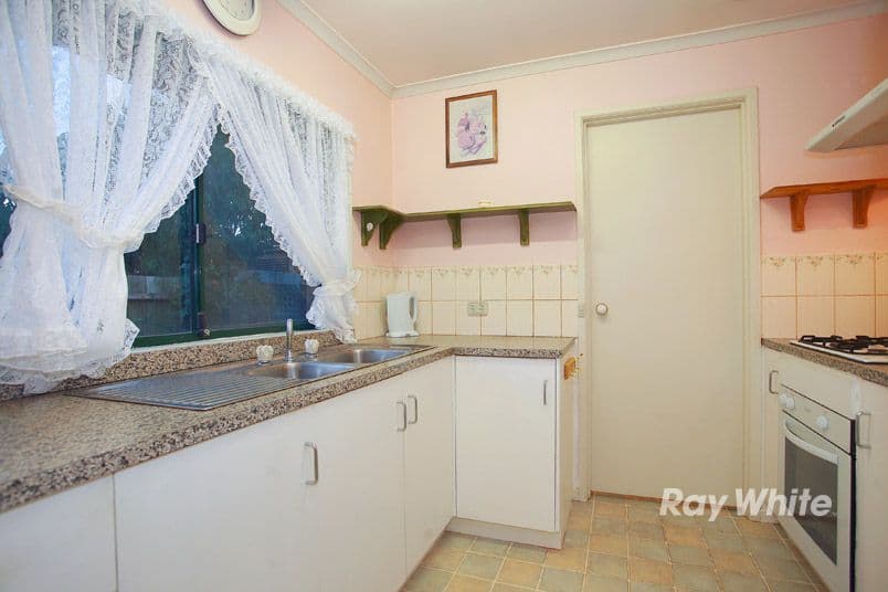 2 Kent Mews, CRANBOURNE NORTH VIC 3977, Cranbourne North - Thumbnail 2