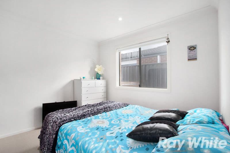 8 Tangelo Terrace, Pakenham VIC 3810, Pakenham - Thumbnail 4
