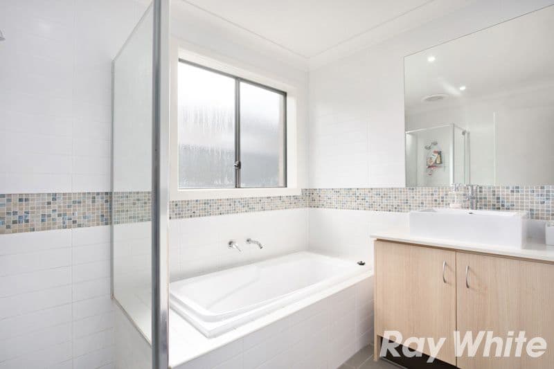 8 Tangelo Terrace, Pakenham VIC 3810, Pakenham - Thumbnail 6