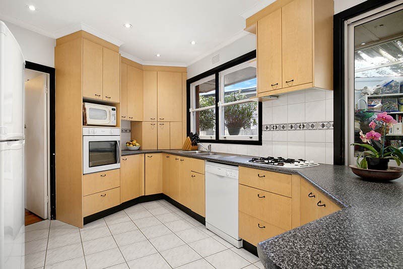 4 Rosalind Crescent, Blackburn, VIC 3130, Blackburn - Thumbnail 3