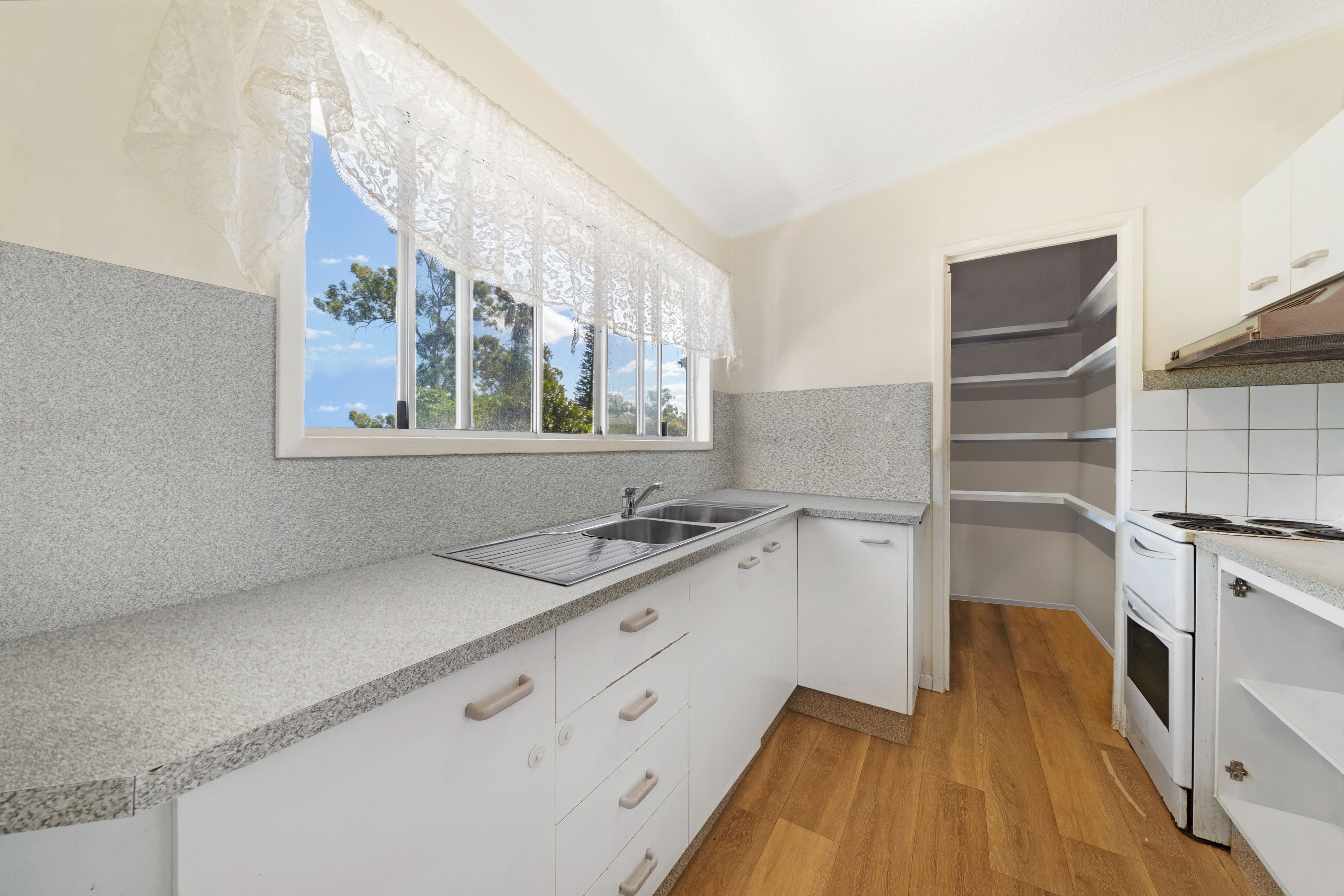 381 Kingston Road, Kingston QLD 4114, Kingston - Thumbnail 7