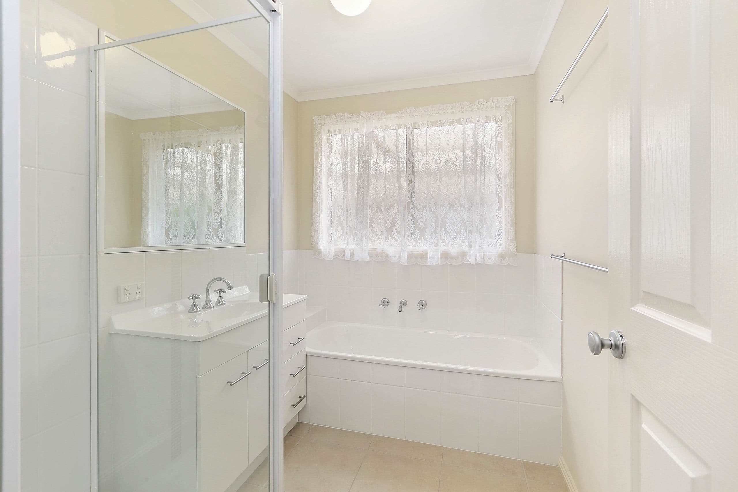21 Bellagio Court, Whittington VIC 3219, Whittington - Thumbnail 7
