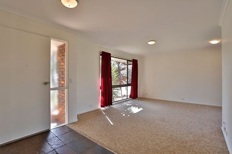 31 Melita Crescent, WILSONTON HEIGHTS QLD 4350, Wilsonton Heights - Thumbnail 2