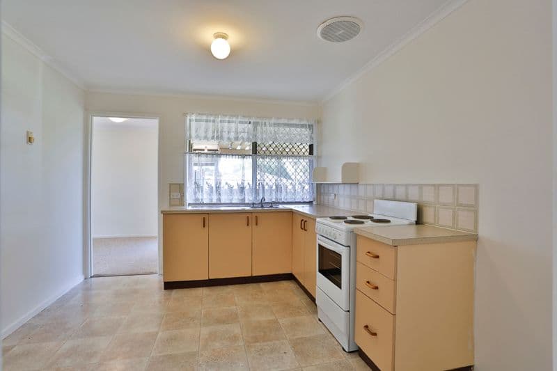 31 Melita Crescent, WILSONTON HEIGHTS QLD 4350, Wilsonton Heights - Thumbnail 4
