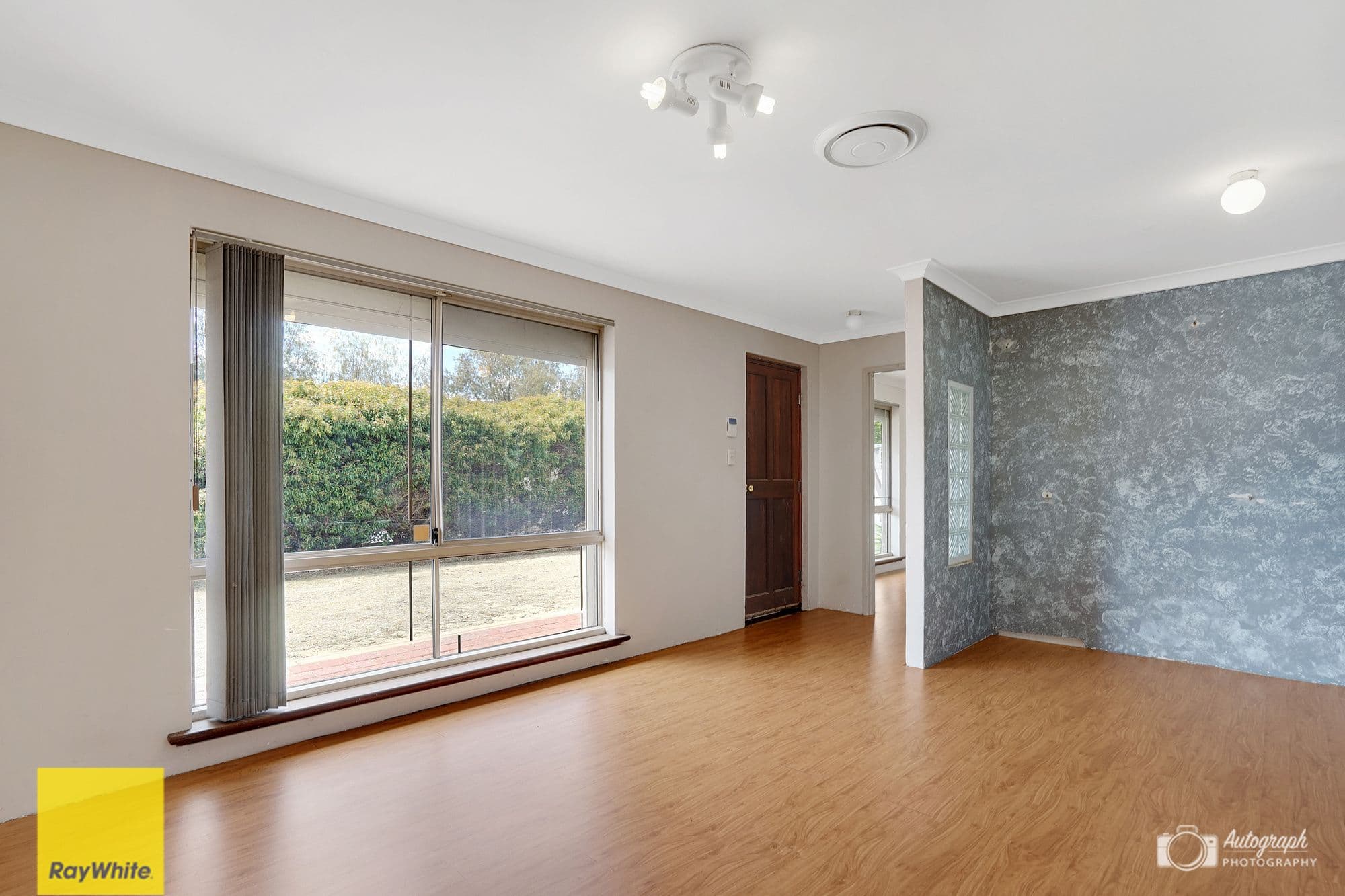 67 Picton Terrace, Alexander Heights WA 6064, Alexander Heights - Thumbnail 2