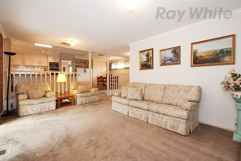 135 Cambridge Road, Mooroolbark VIC 3138, Mooroolbark - Thumbnail 4