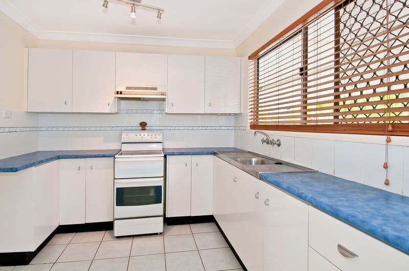 30 Ivanhoe Drive, BETHANIA QLD 4205, Bethania - Thumbnail 2