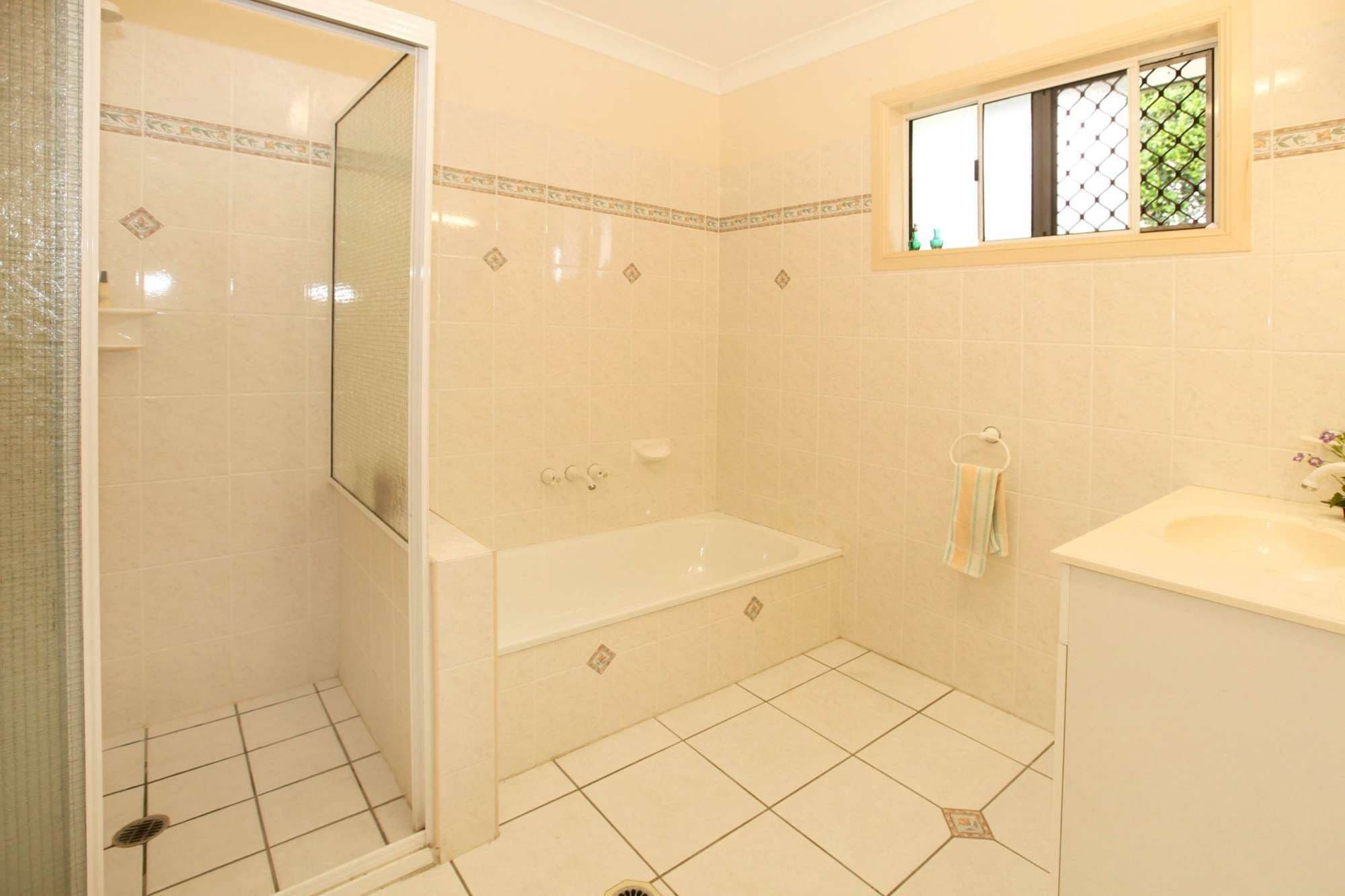 4 Eumara Court, ANNANDALE QLD 4814, Annandale - Thumbnail 5