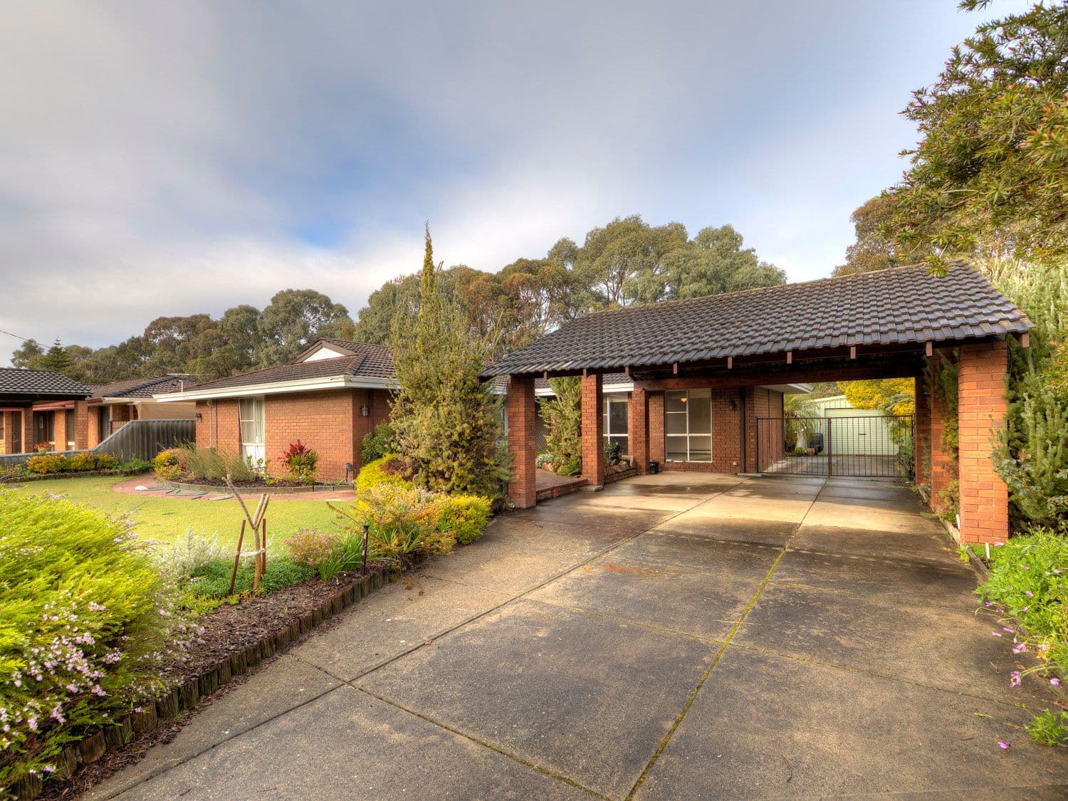 15 Pavetta Crescent, Forrestfield WA 6058, Forrestfield - Thumbnail 2
