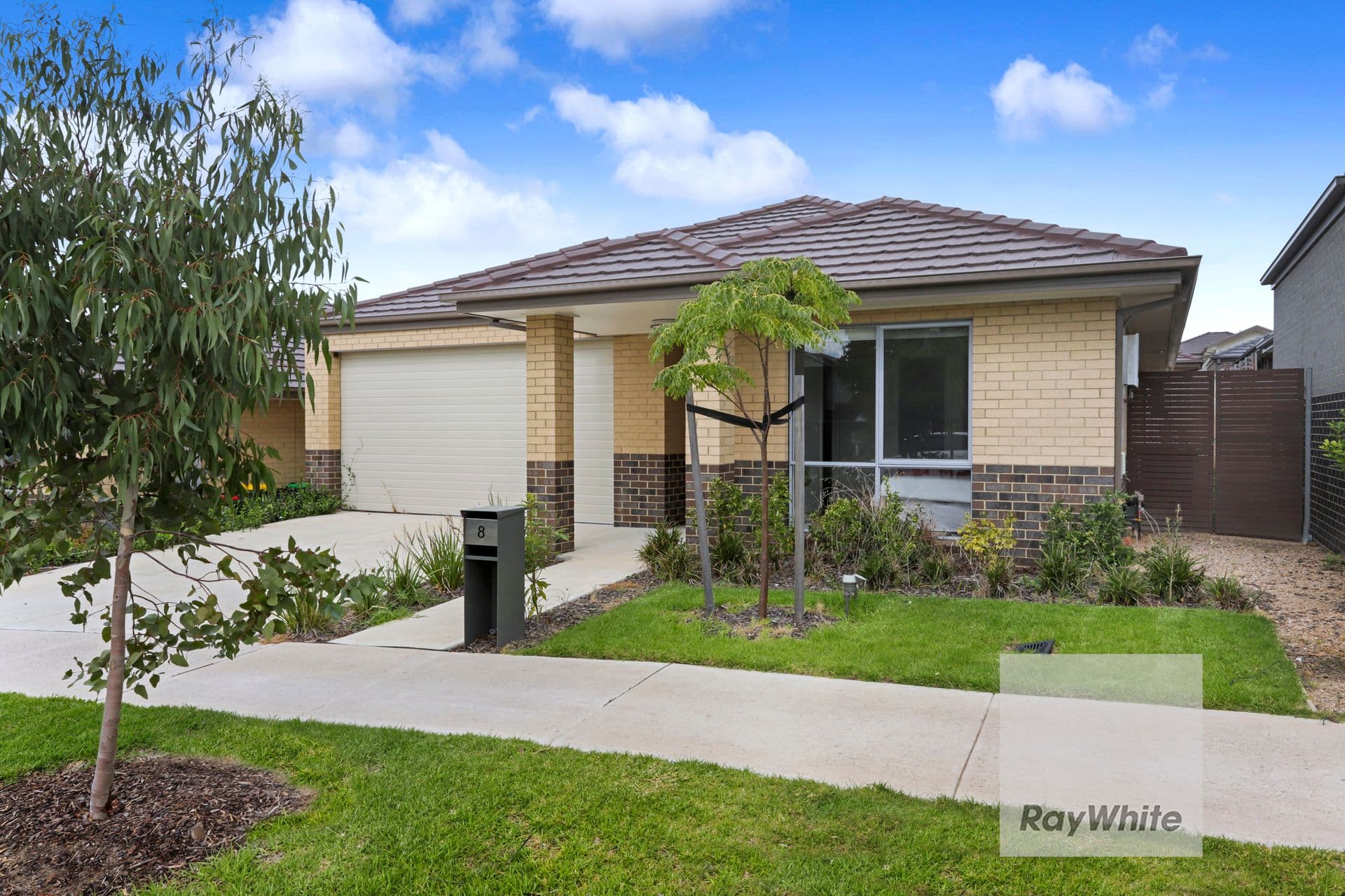 8 Nyora Court, Westmeadows VIC 3049, Westmeadows - Thumbnail 2
