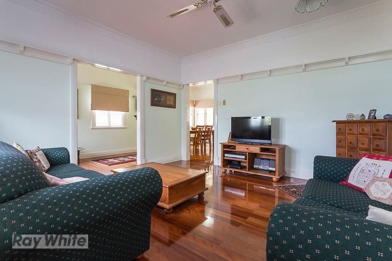 44 Henderson Street, CAMP HILL QLD 4152, Camp Hill - Thumbnail 4