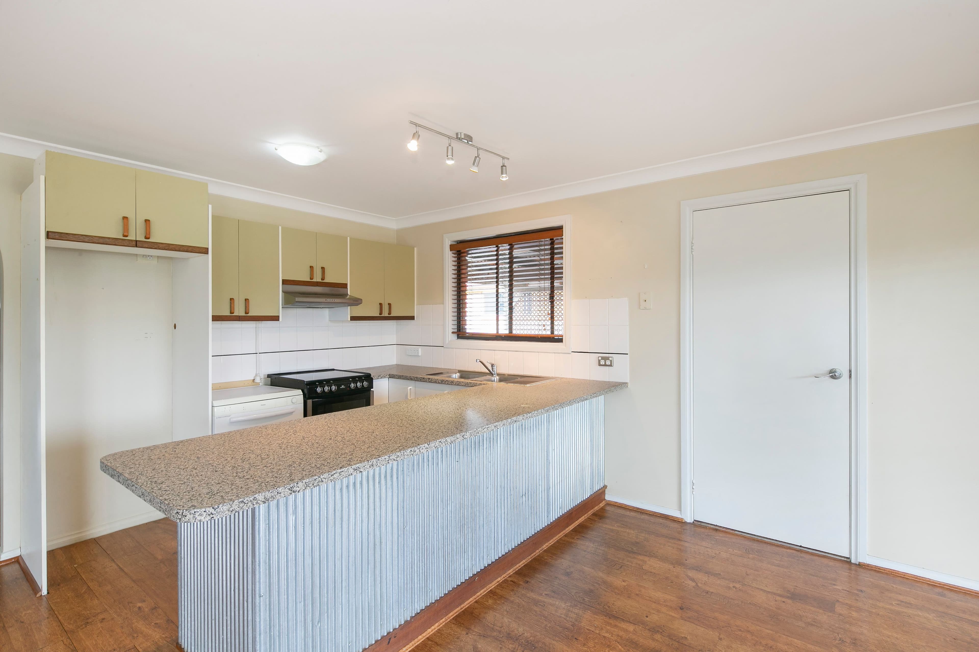 15 Dalley Street, Goulburn NSW 2580, Goulburn - Thumbnail 2