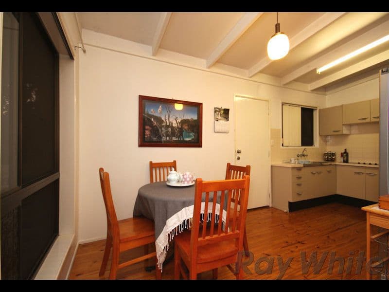 16 Ogilvie Street, Bundamba QLD 4304, Bundamba - Thumbnail 5
