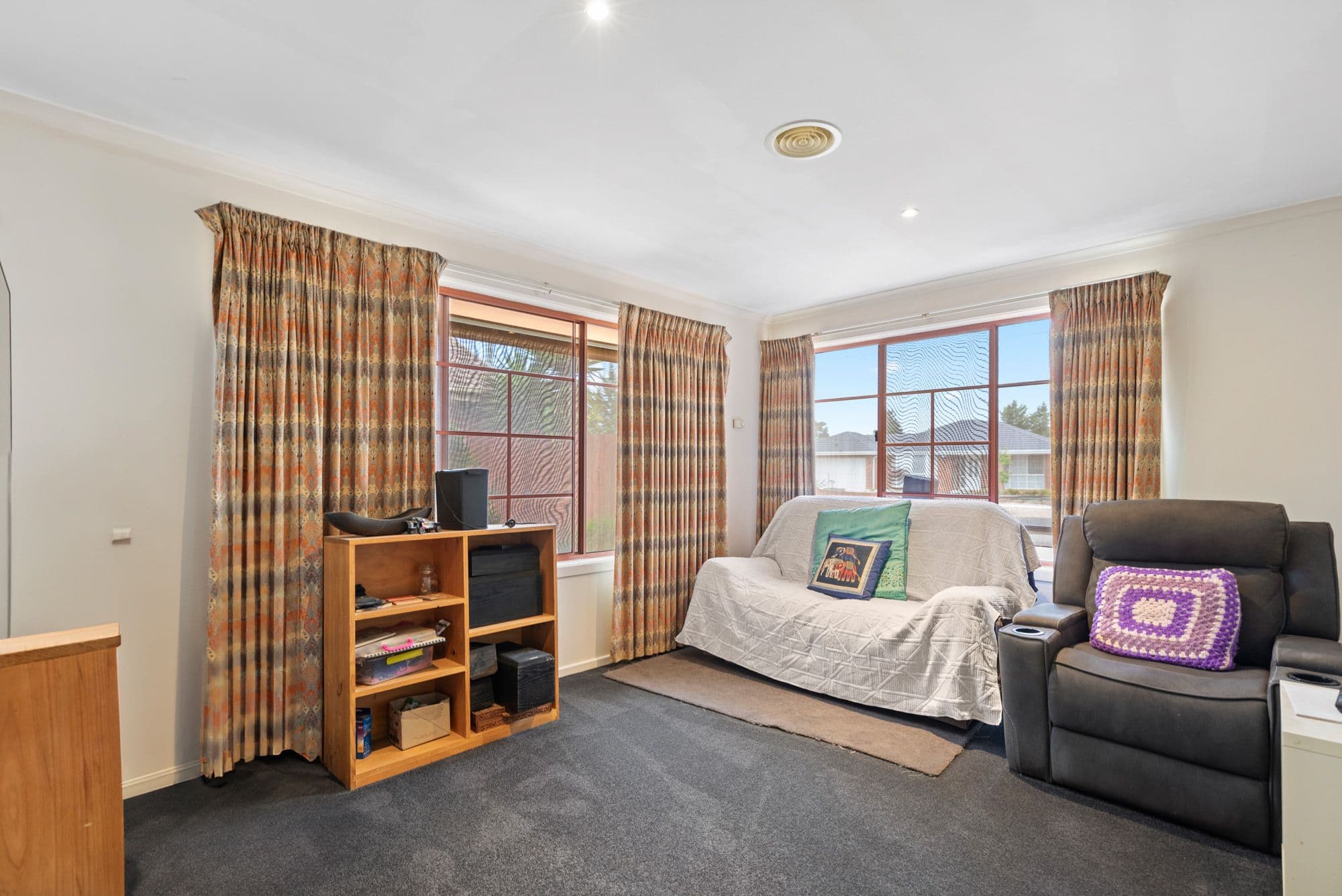 48 Coolabah Crescent, Hoppers Crossing VIC 3029, Hoppers Crossing - Thumbnail 2