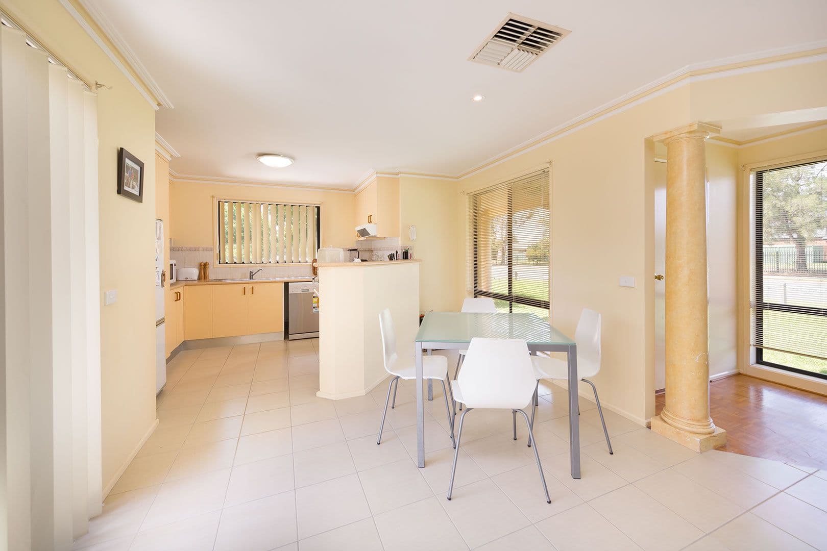 27 Bowyer Place, Glenroy NSW 2640, Glenroy - Thumbnail 2