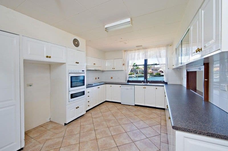 20 Macintyre Crescent, SYLVANIA WATERS NSW 2224, Sylvania Waters - Thumbnail 7
