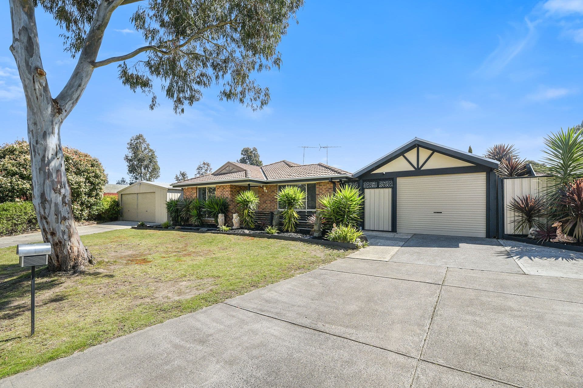 6 Jumbuck Court, Berwick VIC 3806, Berwick - Thumbnail 3